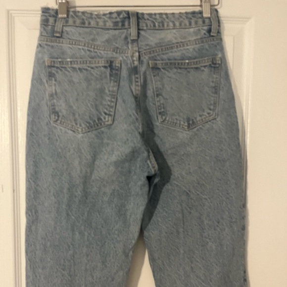 Blue Wash Zara Jeans - Picture 3 of 3